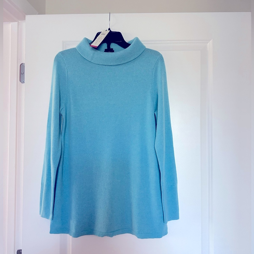 Beautiful Talbots cashmere sweater, long sleeve